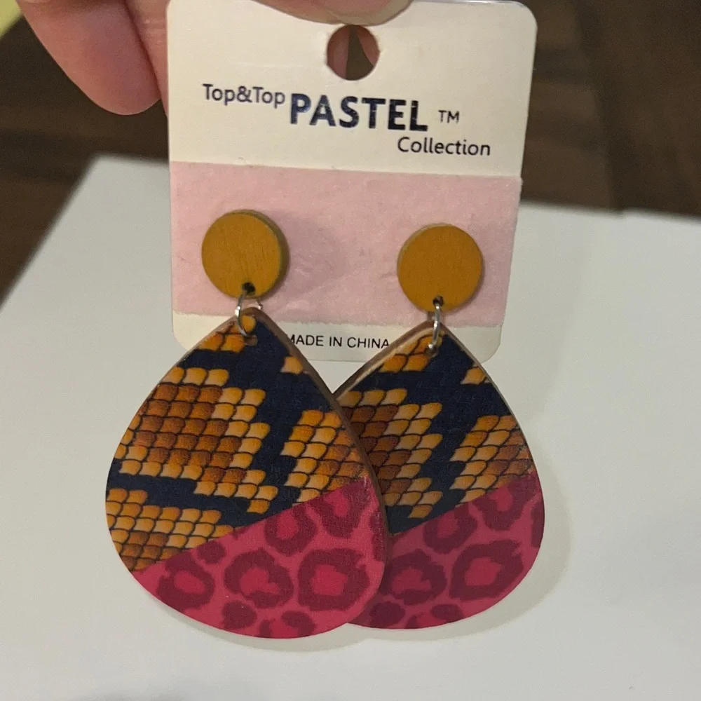 Pastel Collection Blue/Yellow Snakeskin & Pink Leopard Lightweight Wood Earrings - Picture 6 of 6